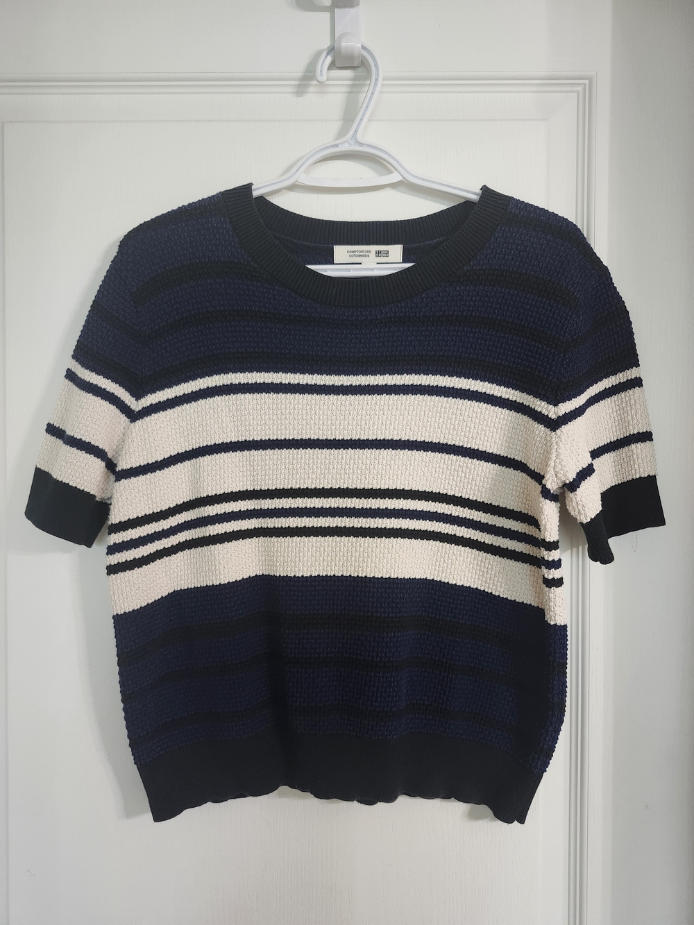 Uniqlo Navy and Cream Striped Crewneck Sweater